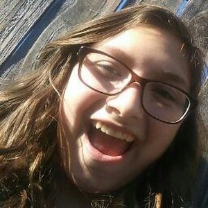 Meet your Posher, Hayley